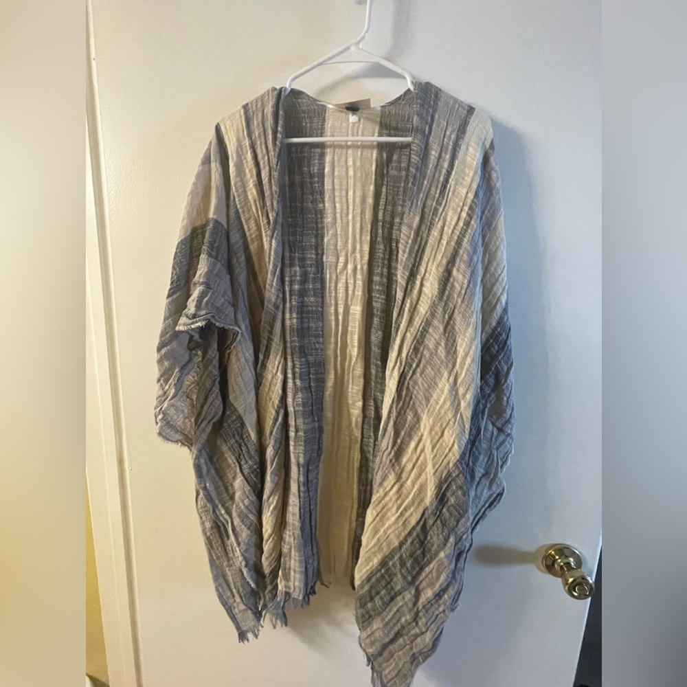Cover up or shawl